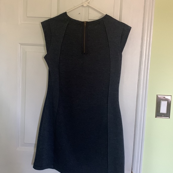 Dress casual - Picture 2 of 3